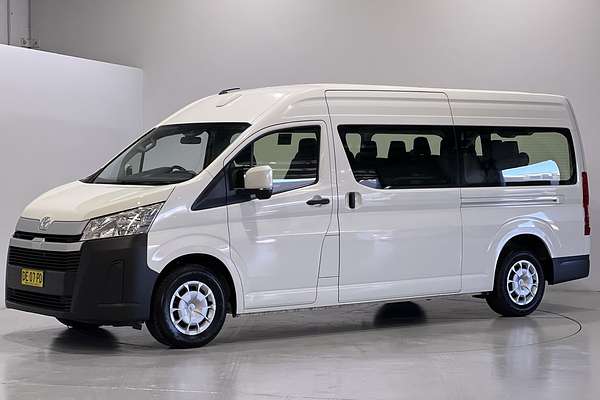 2022 Toyota Hiace Commuter GDH322R