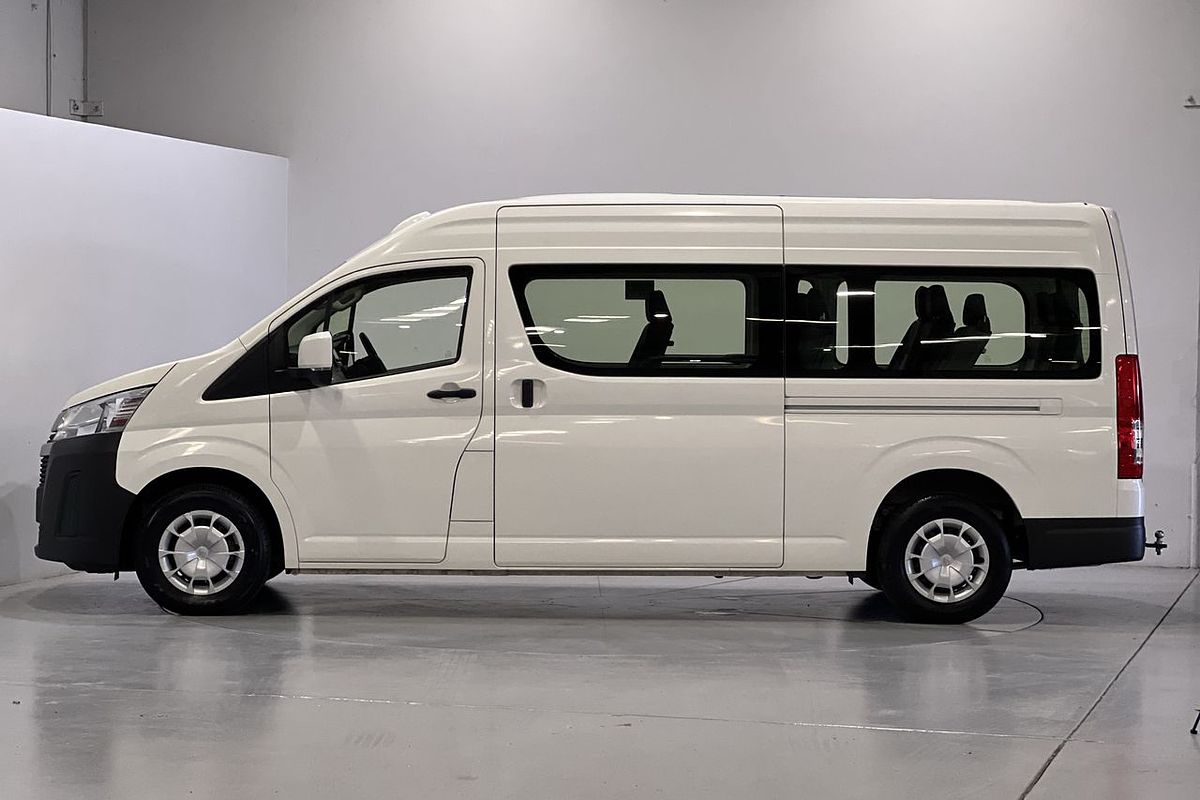 2022 Toyota Hiace Commuter GDH322R
