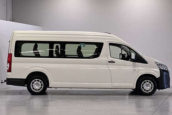 2022 Toyota Hiace Commuter GDH322R