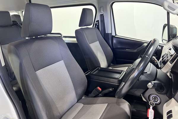 2022 Toyota Hiace Commuter GDH322R