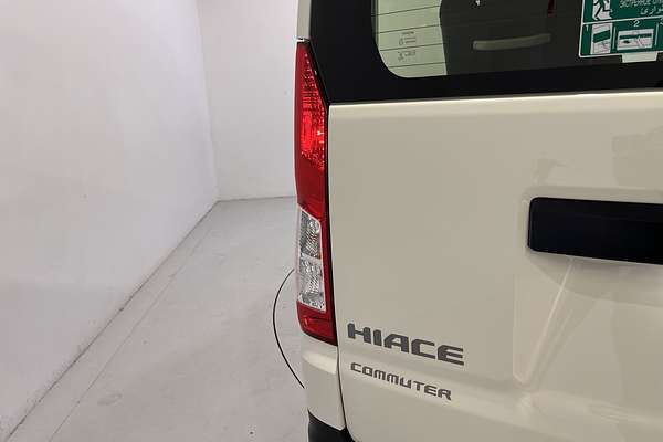 2022 Toyota Hiace Commuter GDH322R