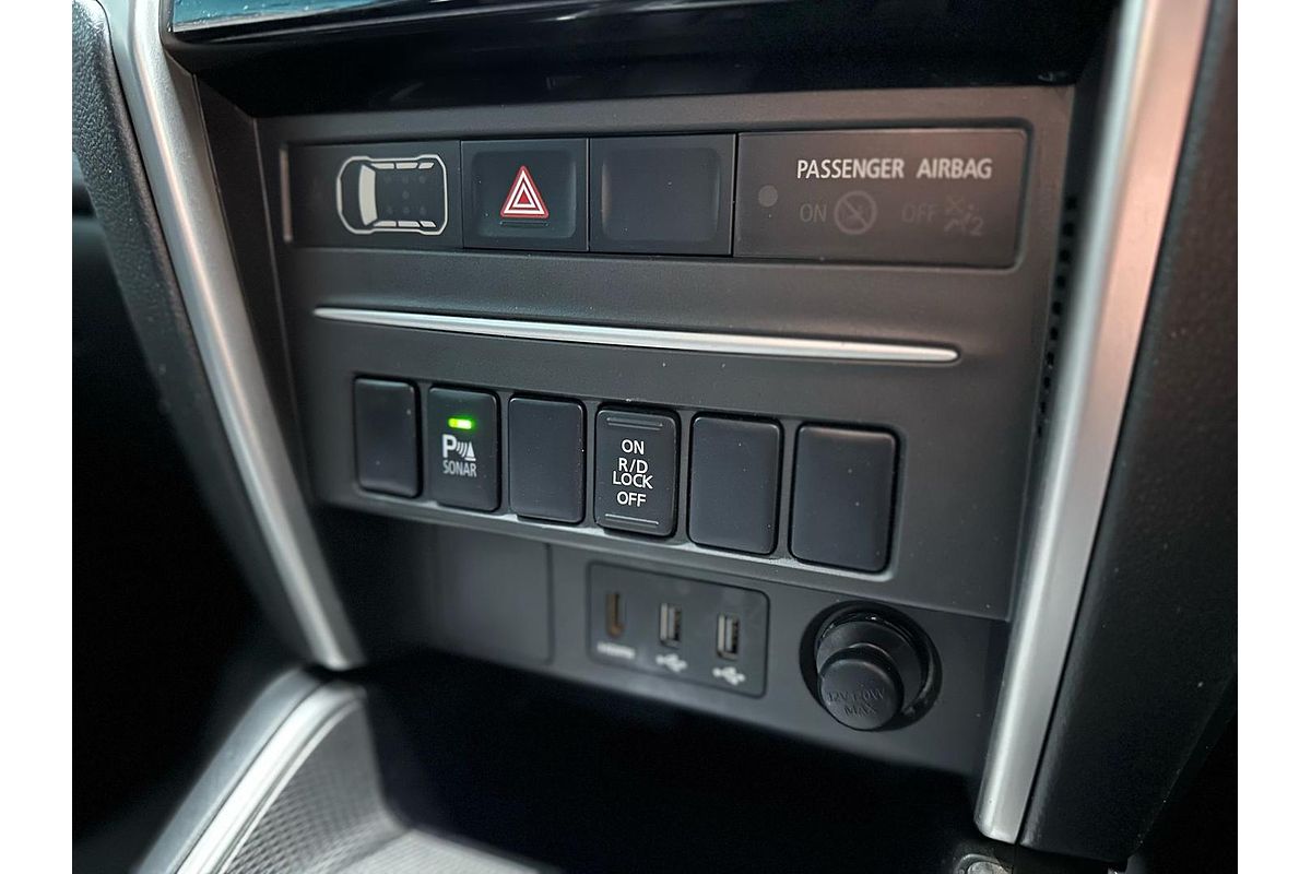 2019 Mitsubishi Triton GLX+ MR 4X4