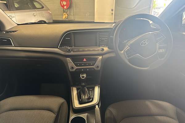 2017 Hyundai Elantra Active AD