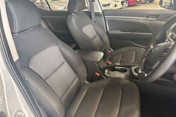 2017 Hyundai Elantra Active AD