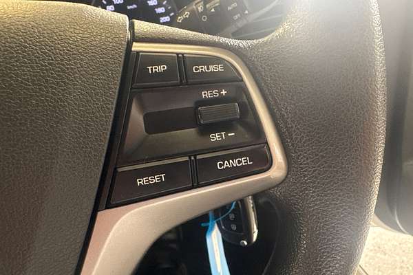2017 Hyundai Elantra Active AD