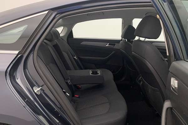 2018 Hyundai Sonata Active LF4
