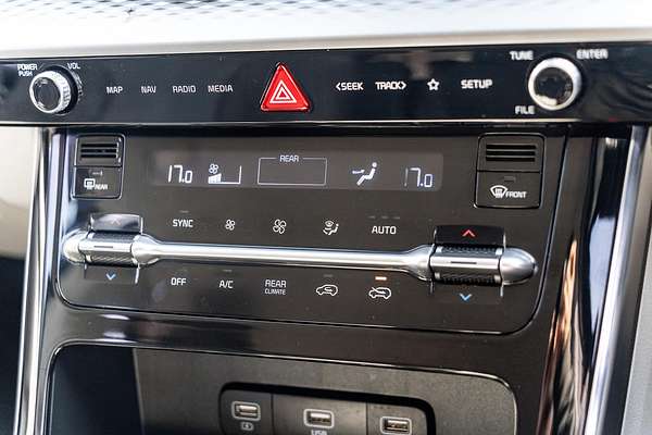 2022 Kia Carnival Si KA4