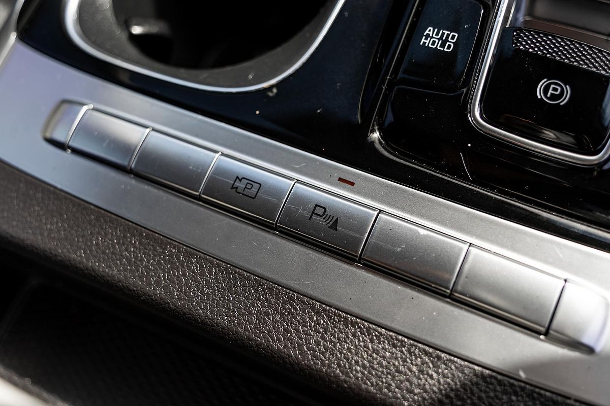 2022 Kia Carnival Si KA4