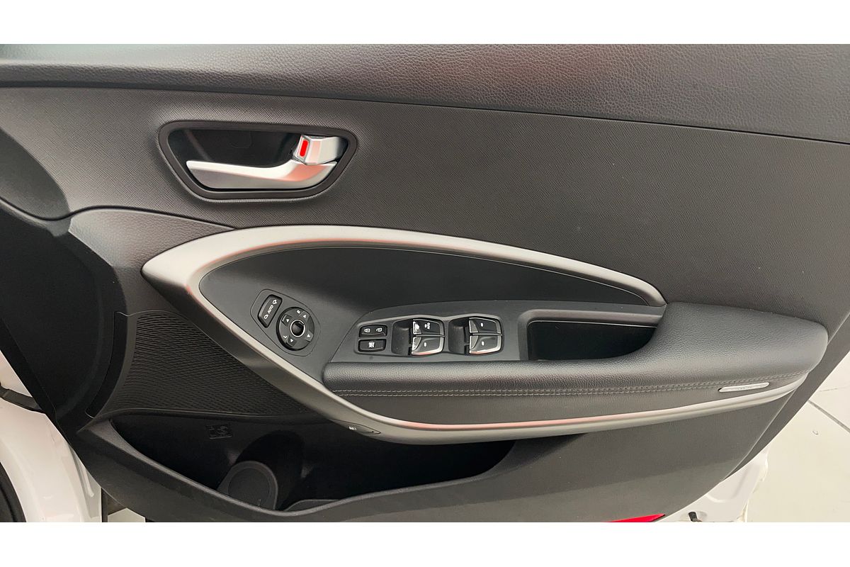 2017 Hyundai Santa Fe Active DM5 Series II