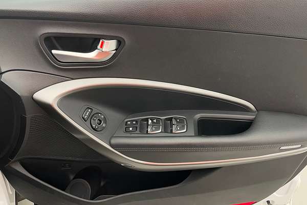 2017 Hyundai Santa Fe Active DM5 Series II