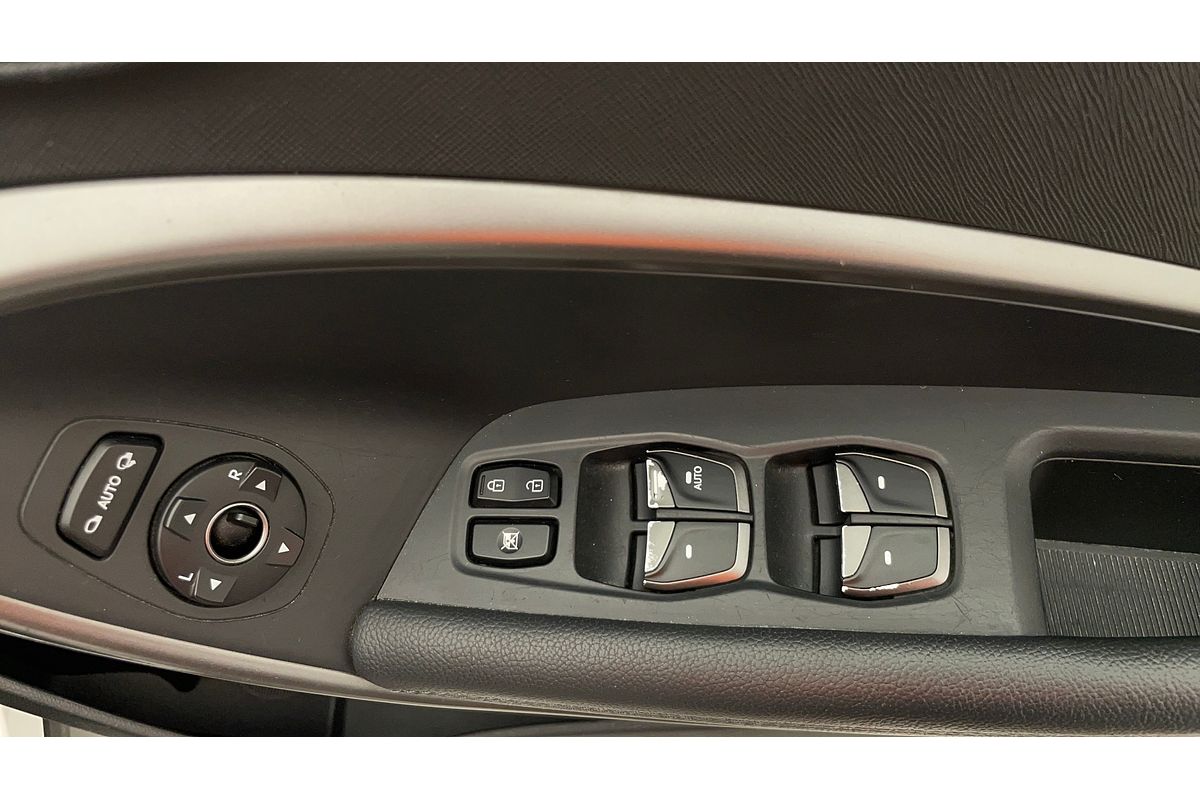 2017 Hyundai Santa Fe Active DM5 Series II