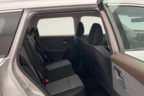 2023 Nissan X-TRAIL ST T33
