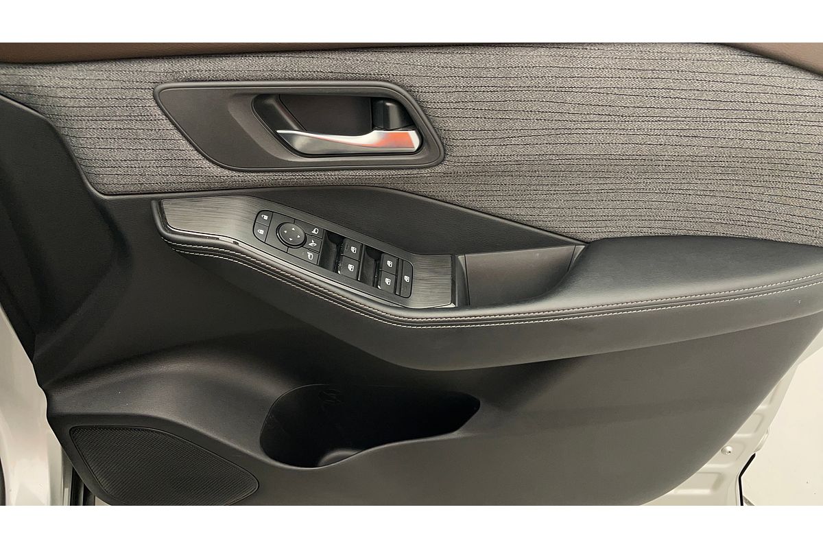 2023 Nissan X-TRAIL ST T33