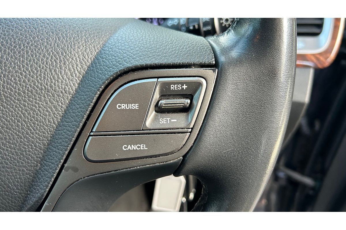 2016 Hyundai Santa Fe Active DM3 Series II