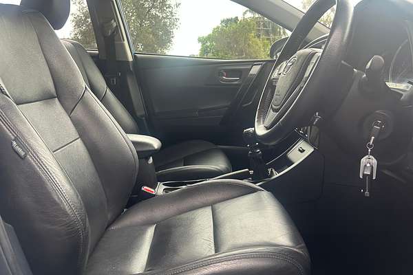 2018 Toyota Corolla Ascent Sport ZRE182R