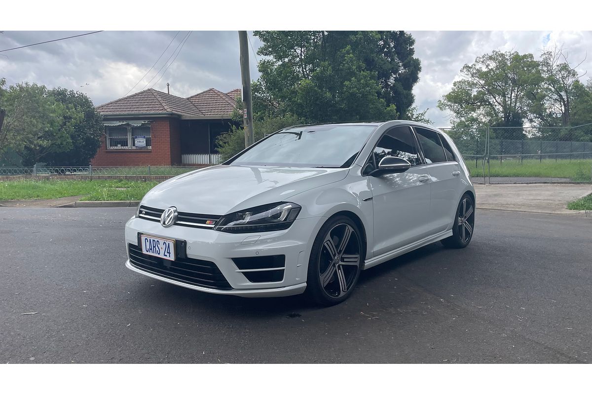 2015 Volkswagen Golf R 7