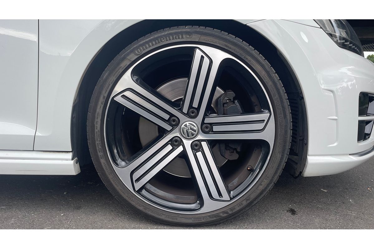 2015 Volkswagen Golf R 7