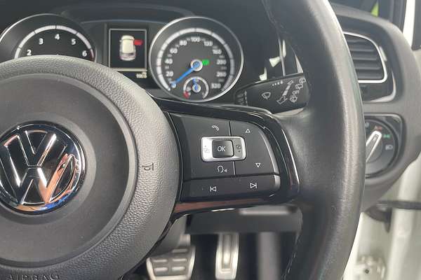 2015 Volkswagen Golf R 7