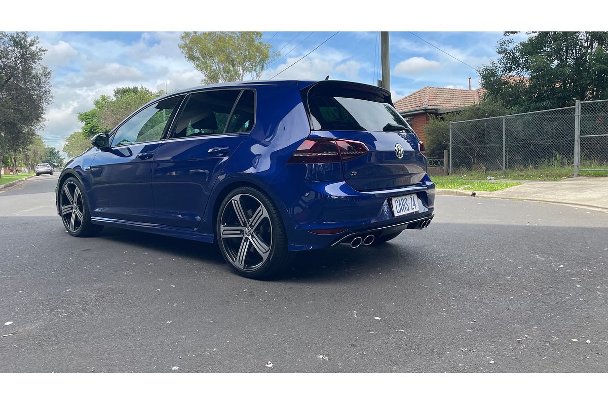 2017 Volkswagen Golf R 7