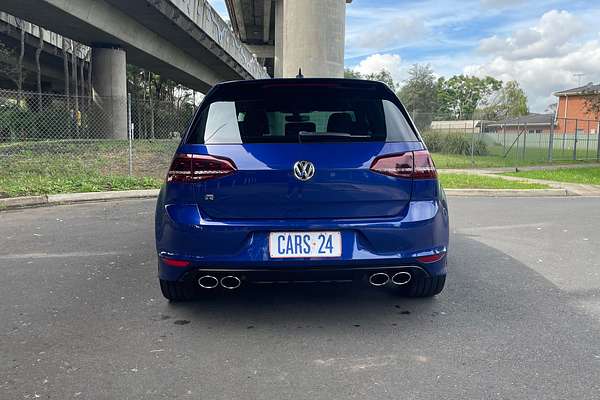 2017 Volkswagen Golf R 7