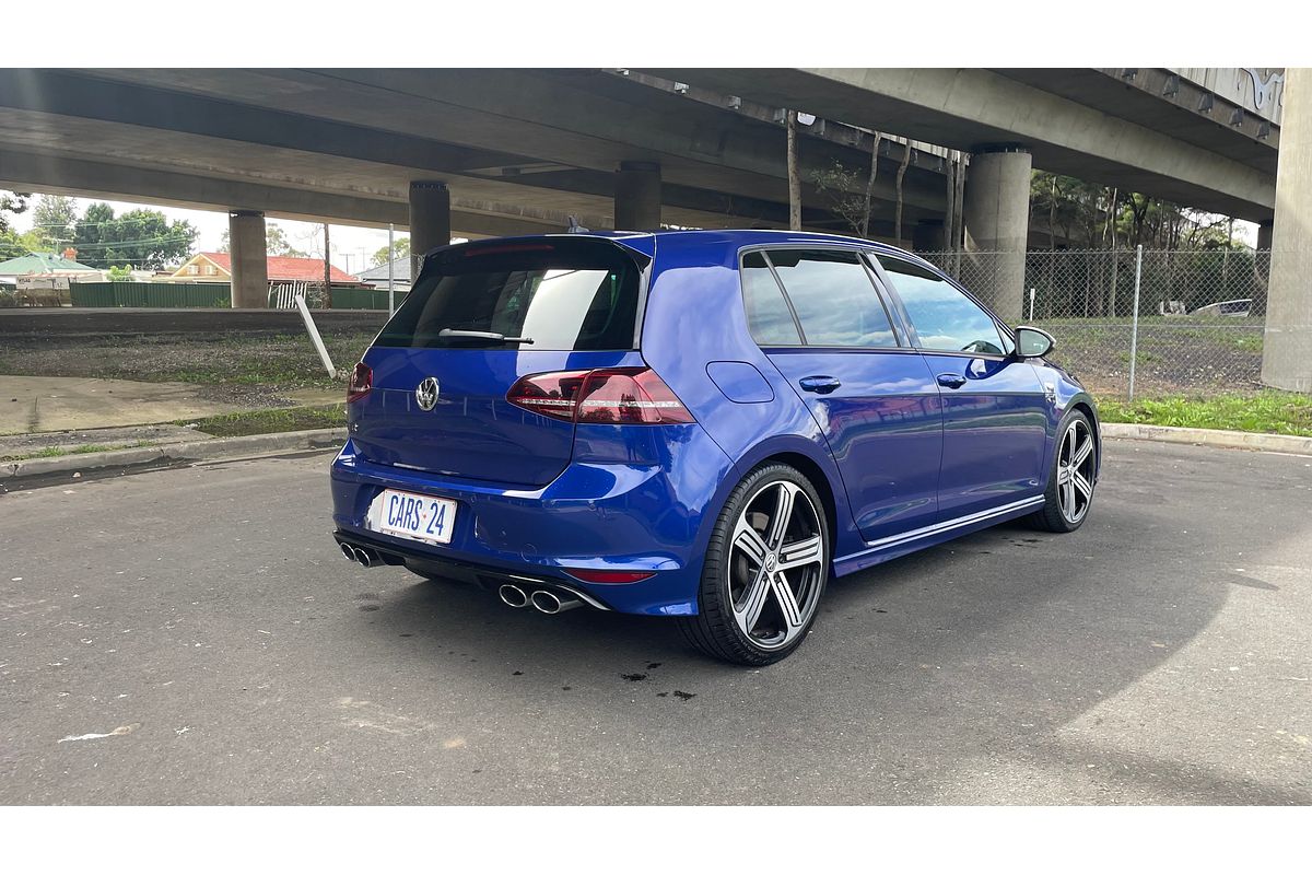 2017 Volkswagen Golf R 7