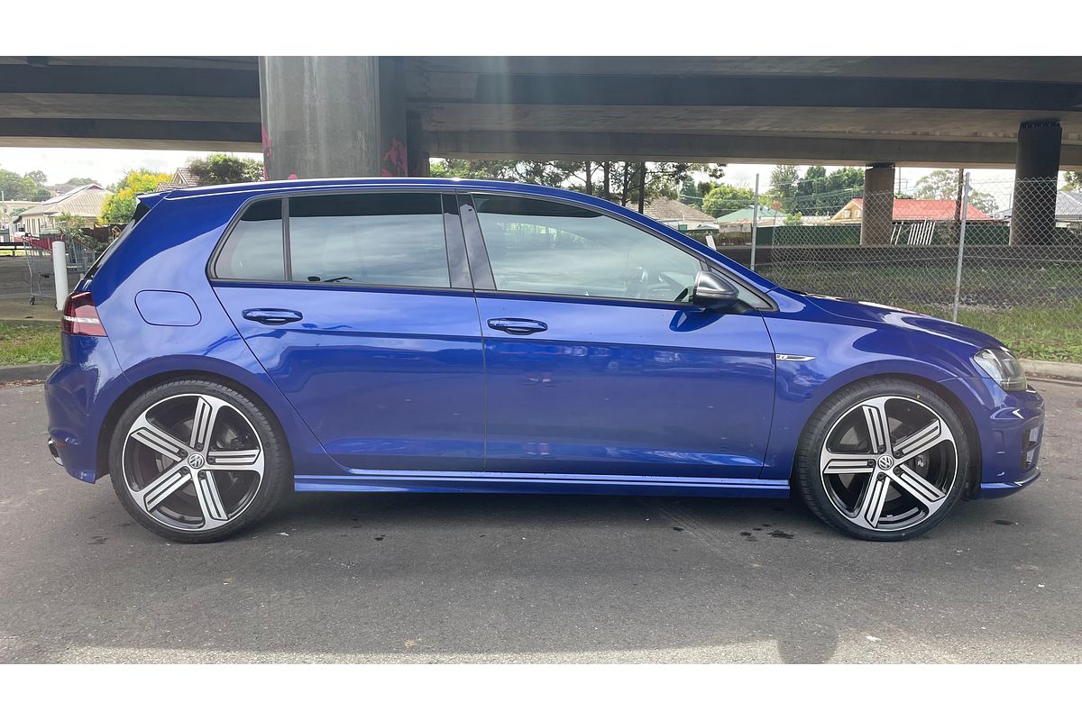 2017 Volkswagen Golf R 7