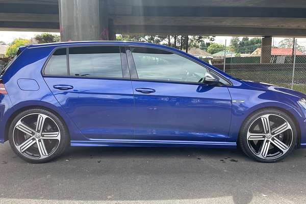 2017 Volkswagen Golf R 7
