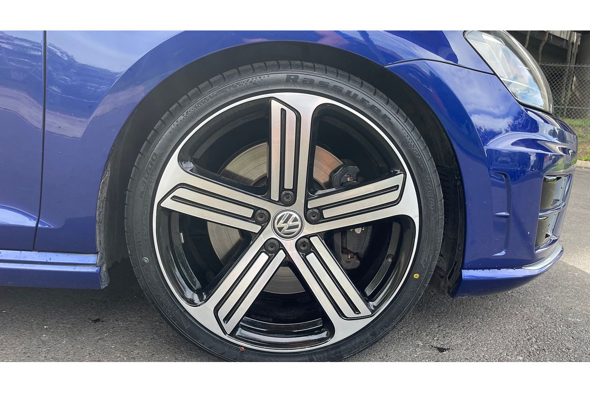 2017 Volkswagen Golf R 7