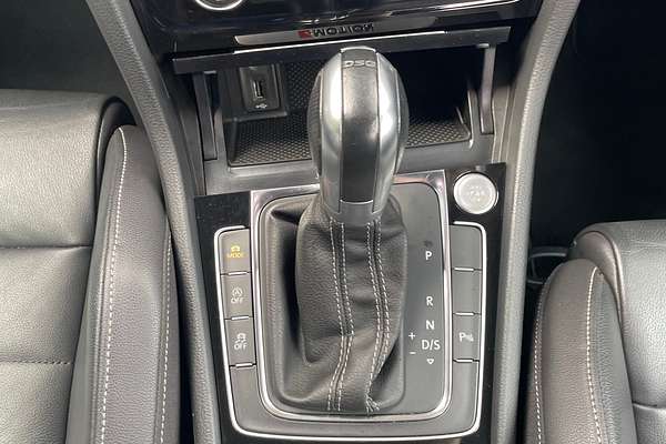 2017 Volkswagen Golf R 7