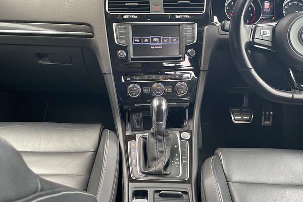 2017 Volkswagen Golf R 7