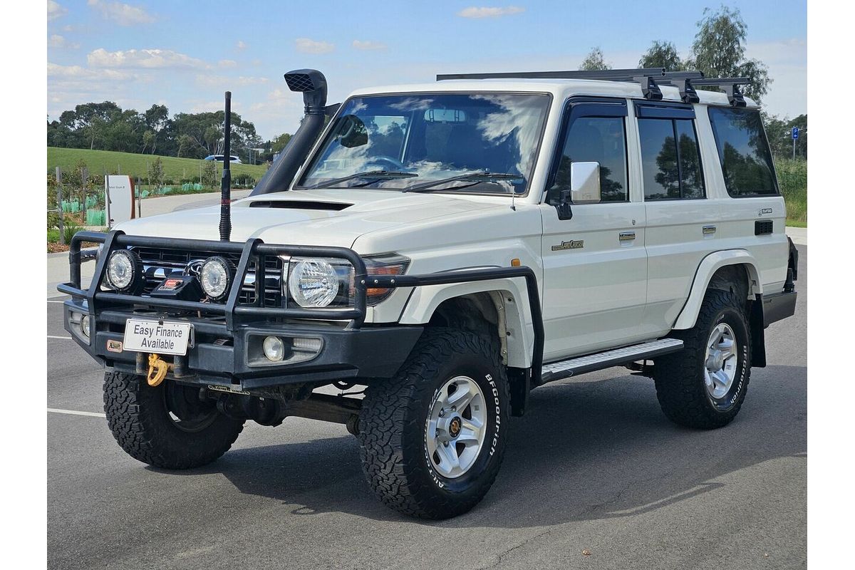 2010 Toyota Landcruiser GXL (4x4) VDJ76R 09 Upgrade