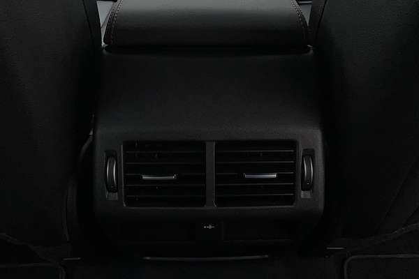 2021 Land Rover Discovery Sport P250 R-Dynamic SE L550