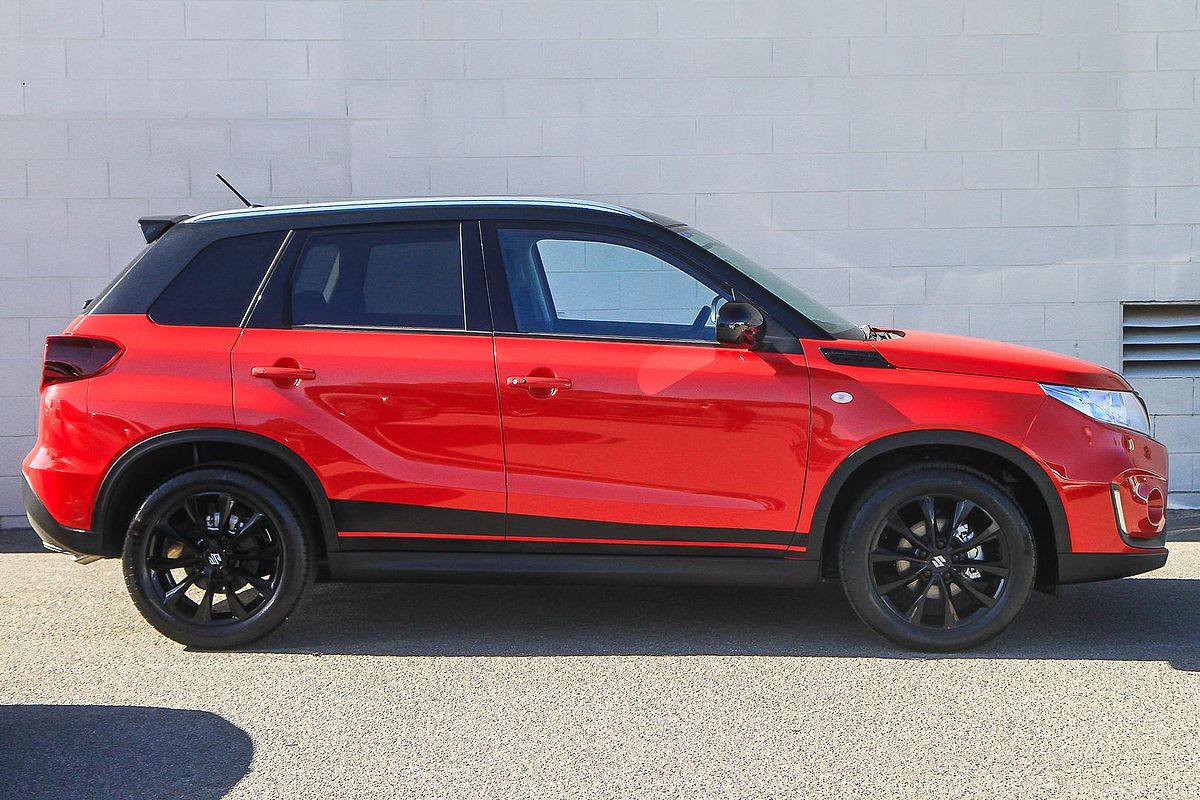 2024 Suzuki Vitara Shadow LY Series II