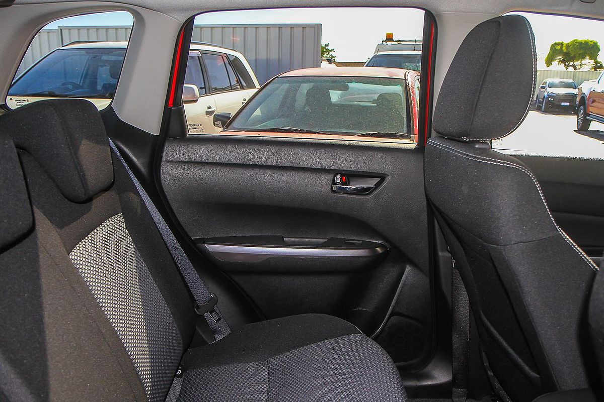 2024 Suzuki Vitara Shadow LY Series II