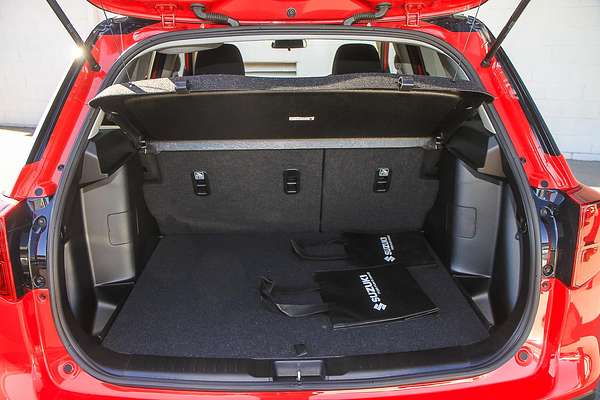 2024 Suzuki Vitara Shadow LY Series II