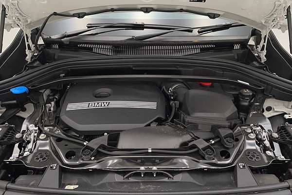 2024 BMW X1 sDrive18i U11