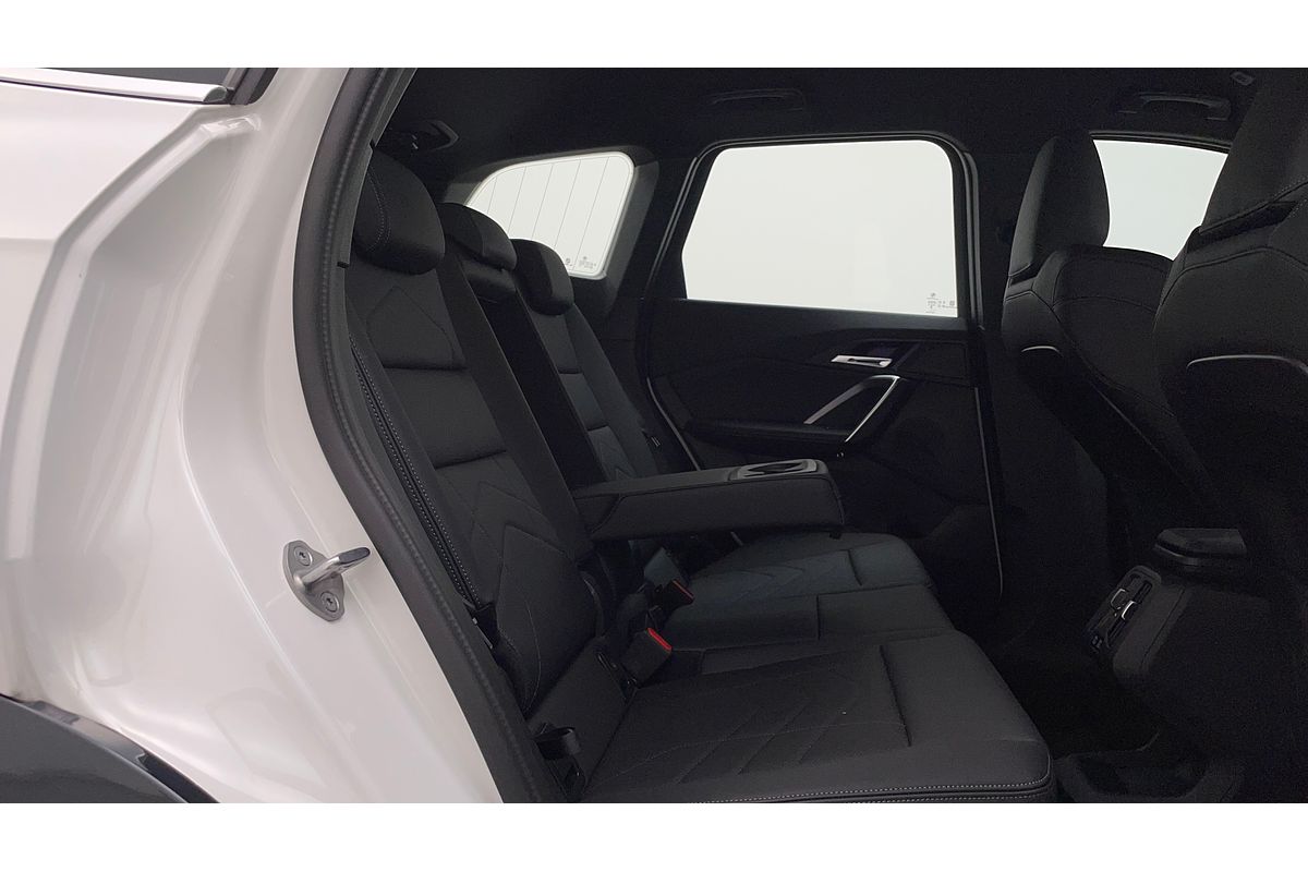 2024 BMW X1 sDrive18i U11