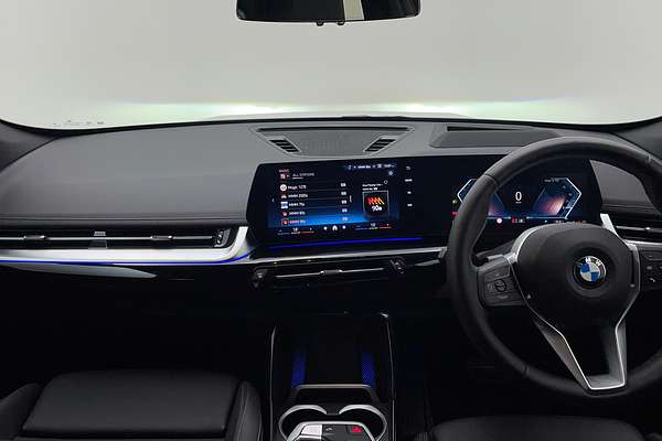 2024 BMW X1 sDrive18i U11