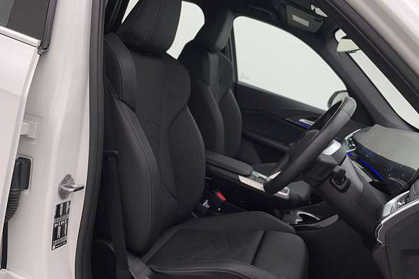 2024 BMW X1 sDrive18i U11