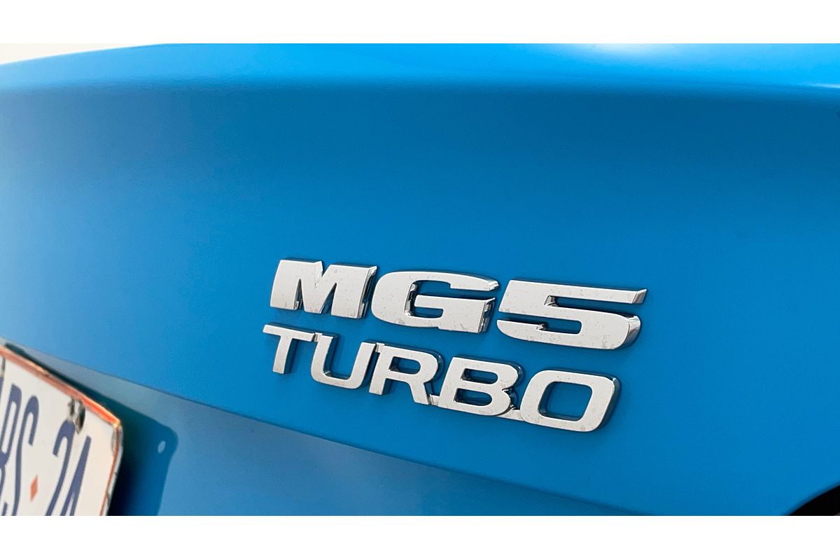 2024 MG MG5 Essence