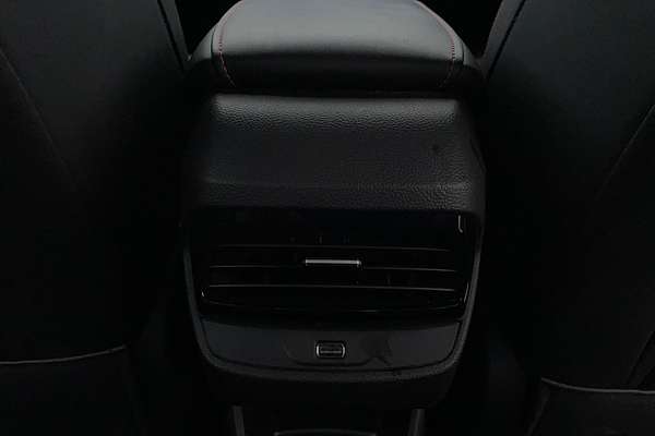 2024 MG MG5 Essence