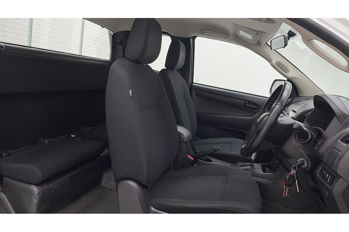 2016 Isuzu D-MAX SX High Ride Rear Wheel Drive