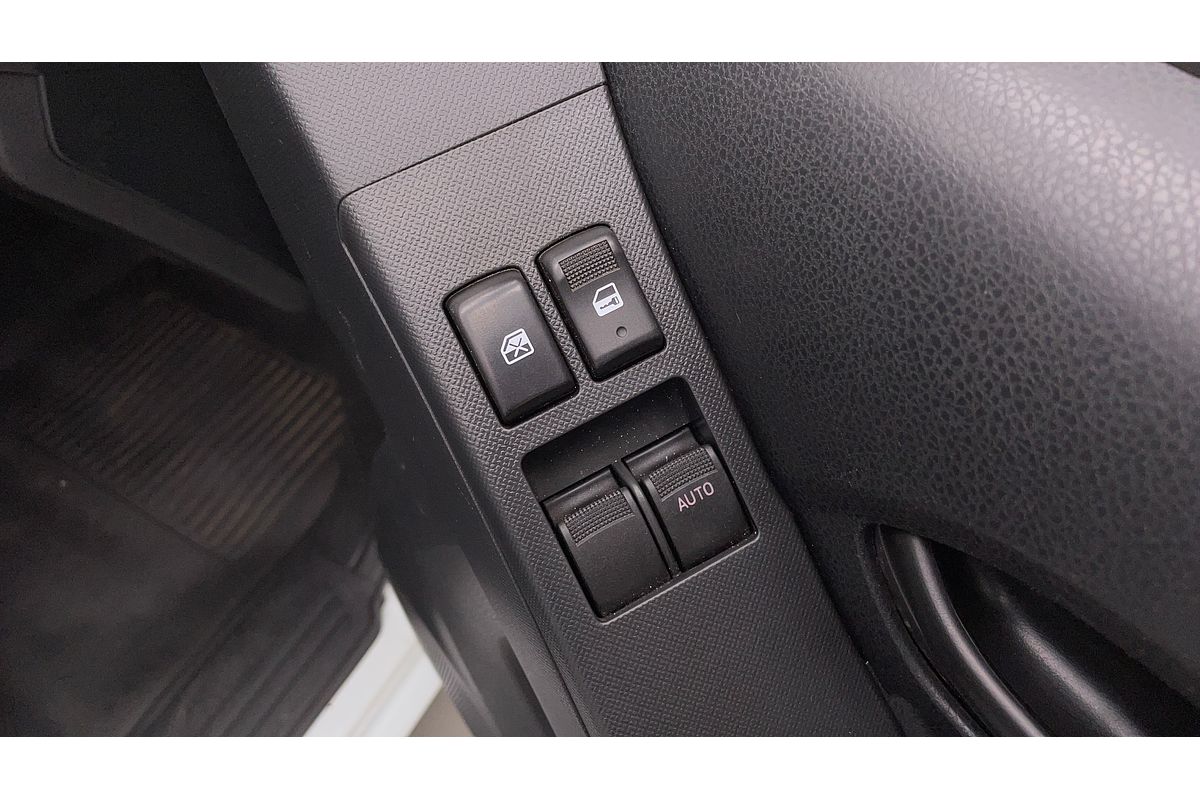 2016 Isuzu D-MAX SX High Ride Rear Wheel Drive