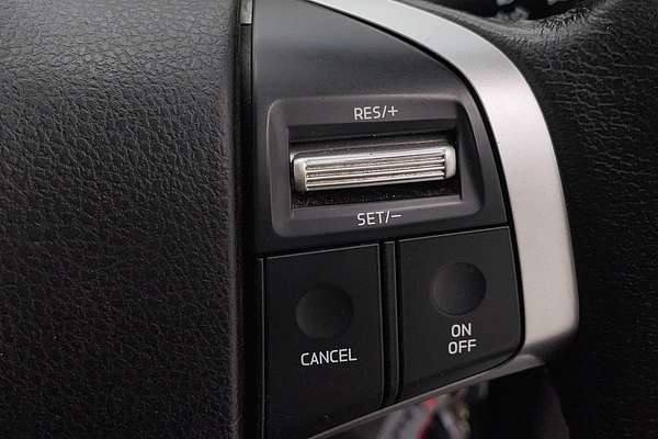 2016 Isuzu D-MAX SX High Ride Rear Wheel Drive