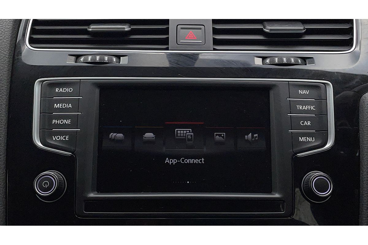 2015 Volkswagen Golf 110TSI Highline 7