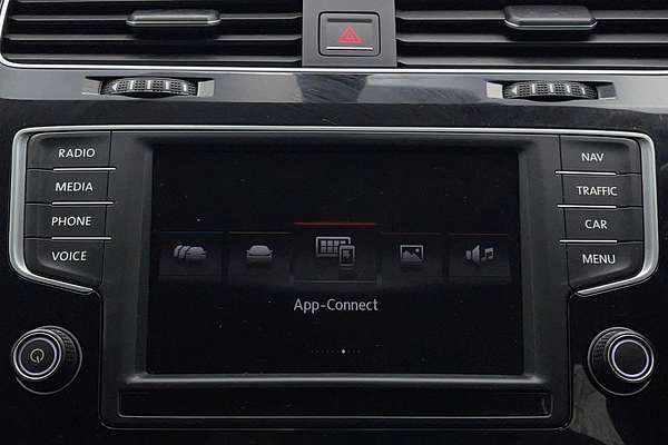 2015 Volkswagen Golf 110TSI Highline 7