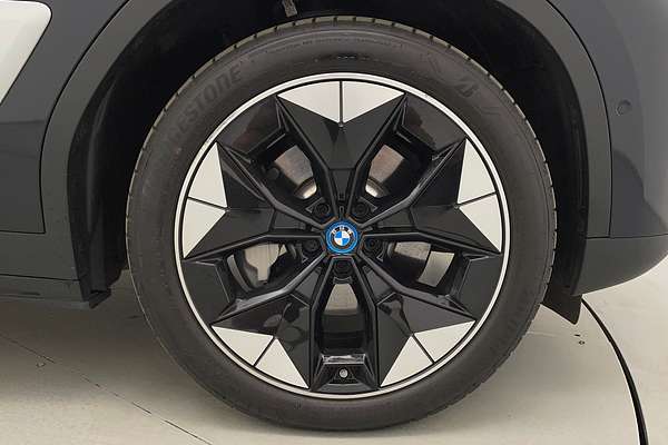 2021 BMW iX3 G08