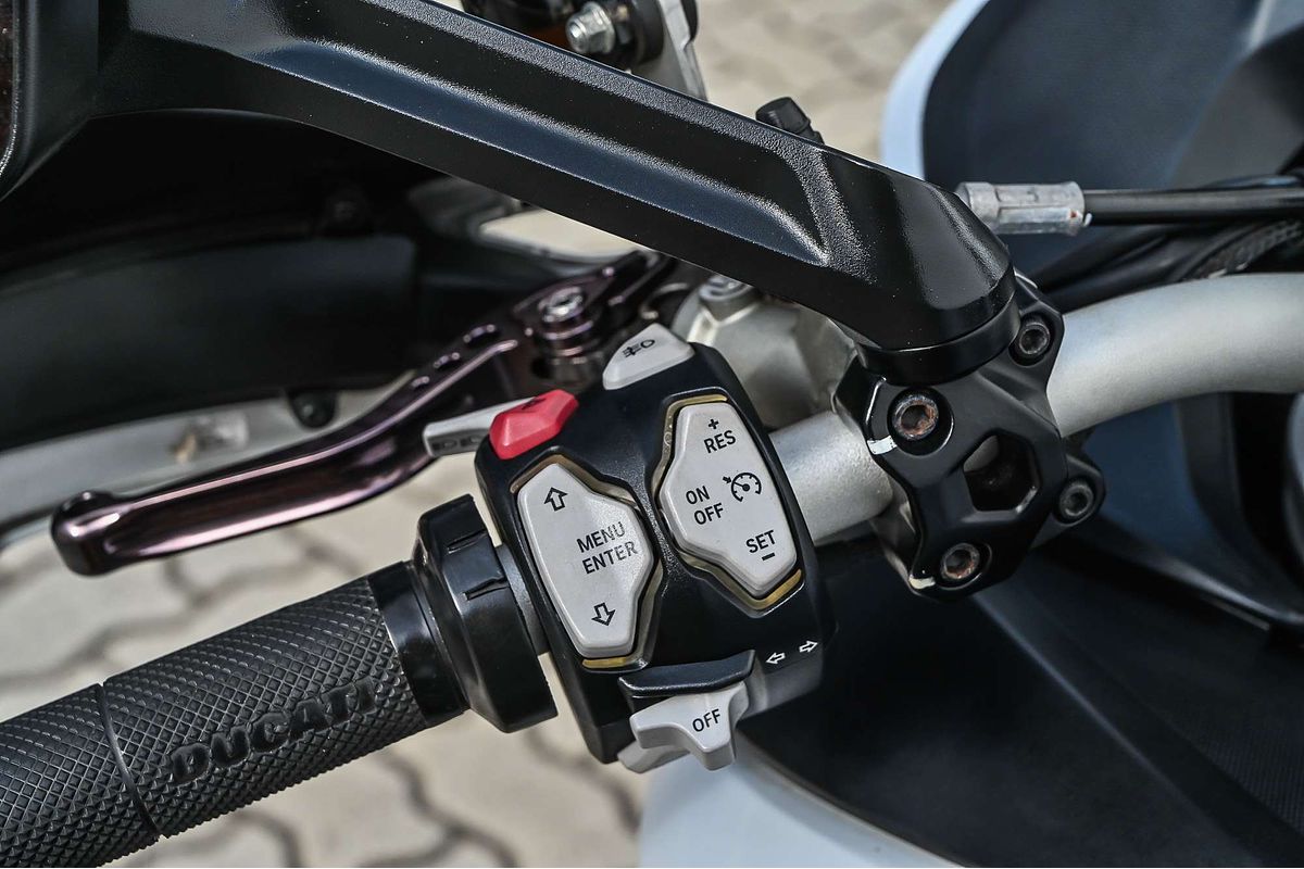 2015 Ducati MULTI 1200S