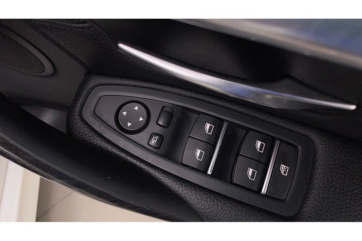 2016 BMW 3 Series 330i M Sport F31 LCI