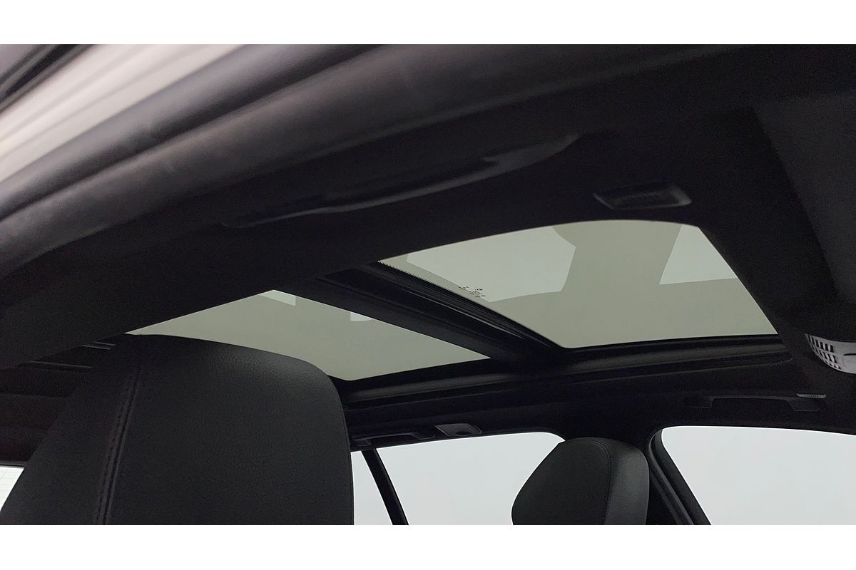 2016 BMW 3 Series 330i M Sport F31 LCI